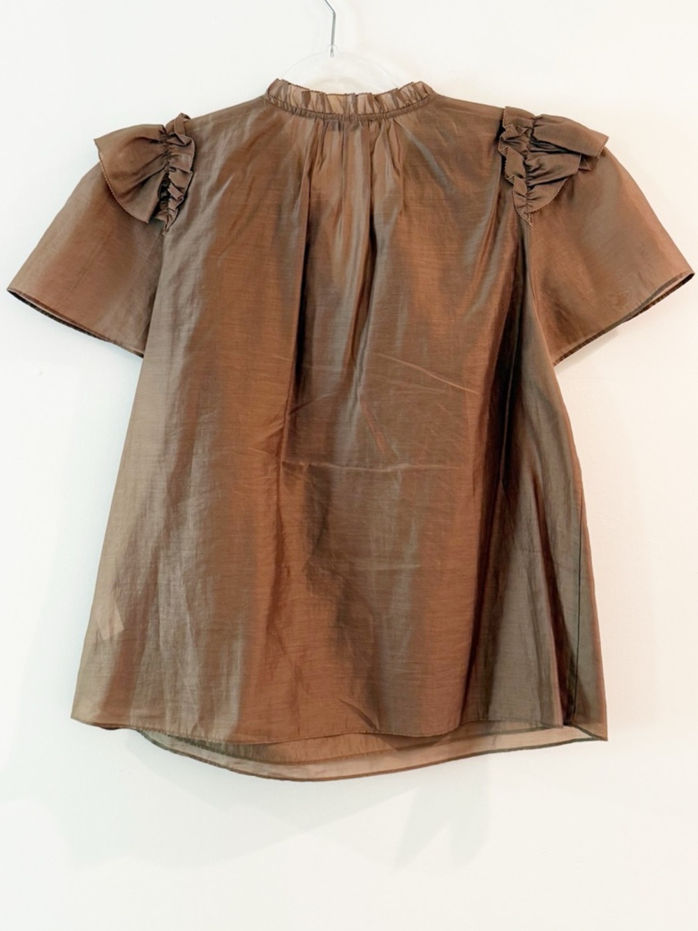Anna Rae Taupe Brown Flutter Sleeve Ruffle Blouse - Picture 4 of 6